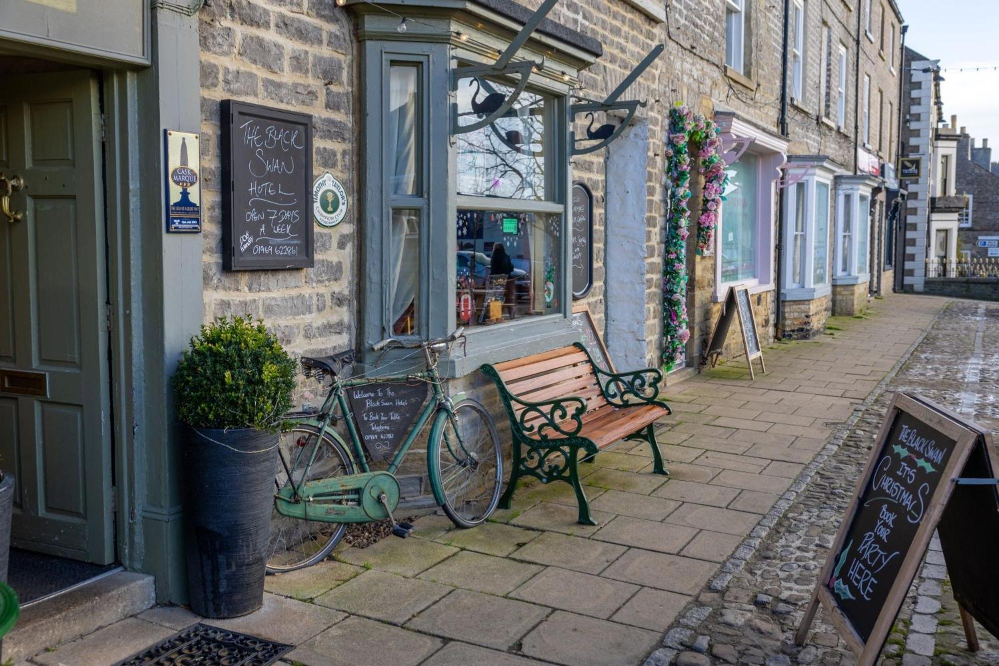 Bearskin Cottage Leyburn Bagian luar foto